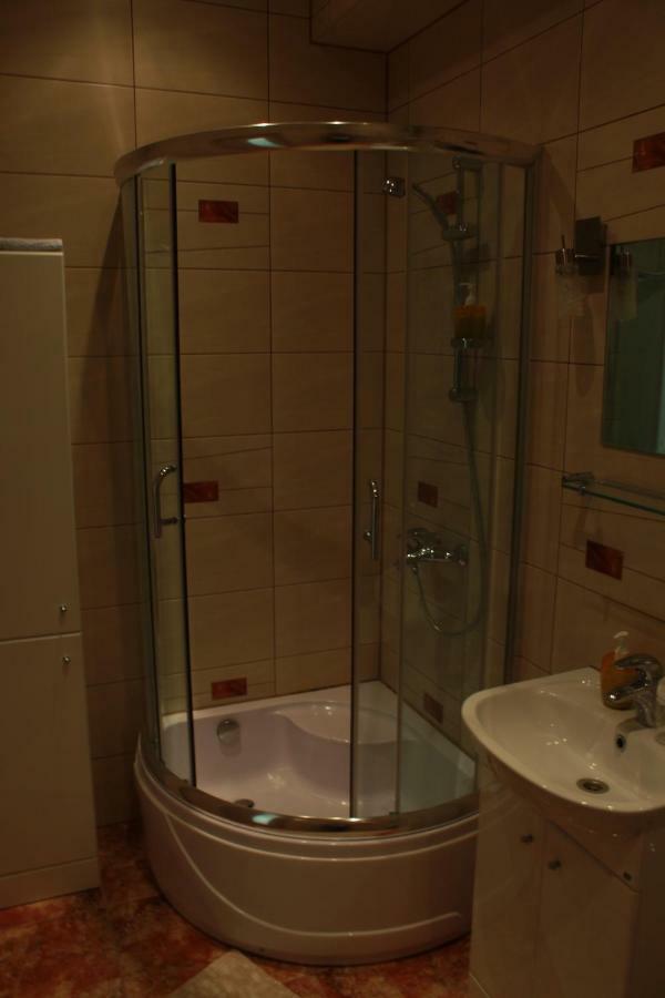 Happy Day Apartment Narva Bagian luar foto